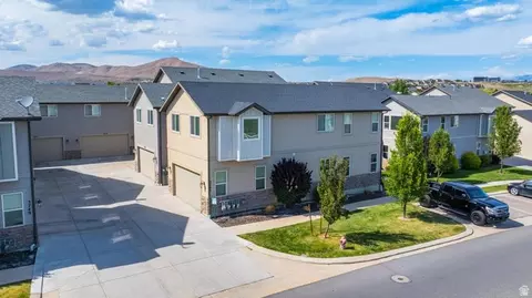3765 E Cunninghill Dr, Eagle Mountain, UT 84005 photo 19