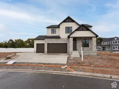 5209 S Paramount Dr W #327, Riverdale, UT 84405