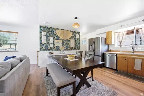 2093 E 6600 S, Uintah, UT 84405 photo 13