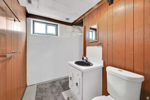 Bath - 321 E 4675 S, Ogden, UT 84405 photo 3 of 4