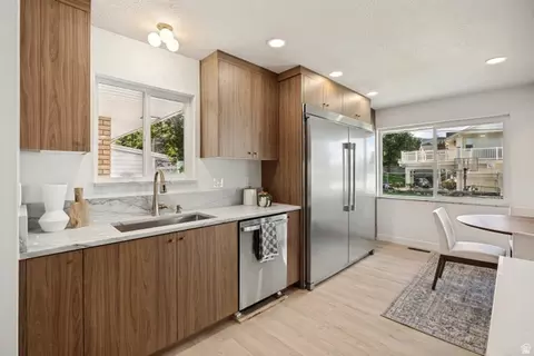 Kitchen - 1168 E Center St, Bountiful, UT 84010 photo 5 of 6