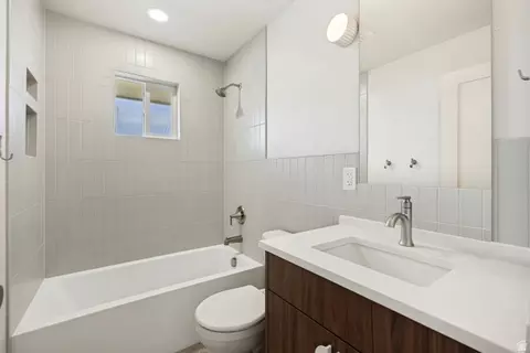 Bath - 1168 E Center St, Bountiful, UT 84010 photo 3 of 5