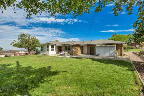 Exterior - 1168 E Center St, Bountiful, UT 84010 photo 4 of 7