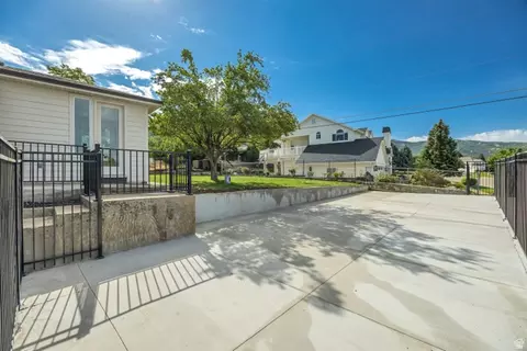 Exterior - 1168 E Center St, Bountiful, UT 84010 photo 6 of 7