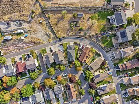 View/Area - 3918 E Parkers Pl, Eagle Mountain, UT 84005 photo 1 of 3