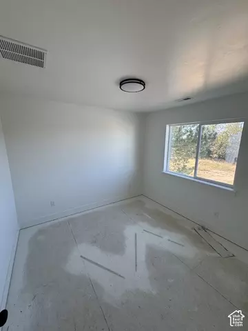 Bedroom - 1029 N 2900 E, Layton, UT 84040 photo 3 of 4