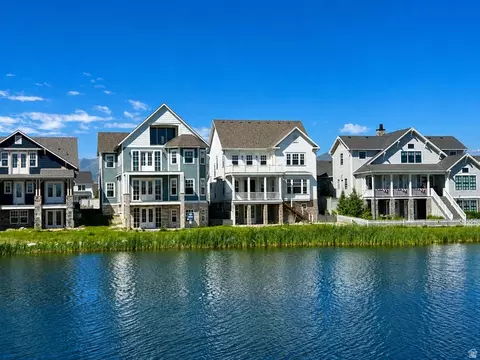 11039 S Lake Island Dr #3-369, South Jordan, UT 84009