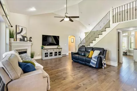 Living - 2187 Eagle Crest Dr, Draper, UT 84020 photo 2 of 2