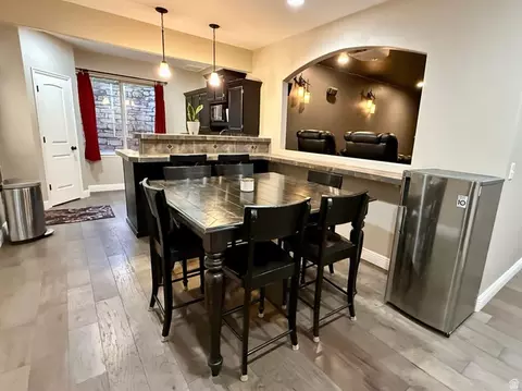 Dining - 2187 Eagle Crest Dr, Draper, UT 84020 photo 1 of 1