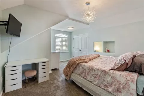 Bedroom - 2187 Eagle Crest Dr, Draper, UT 84020 photo 6 of 10