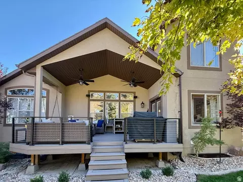 Exterior - 2187 Eagle Crest Dr, Draper, UT 84020 photo 2 of 13