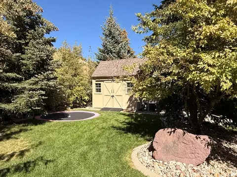 Exterior - 2187 Eagle Crest Dr, Draper, UT 84020 photo 10 of 13