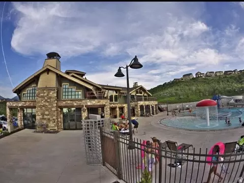 Exterior - 2187 Eagle Crest Dr, Draper, UT 84020 photo 12 of 13