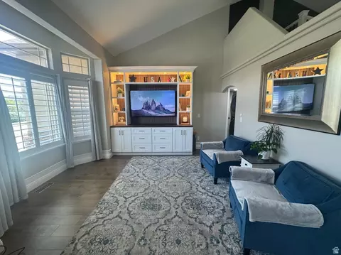 Living - 2187 Eagle Crest Dr, Draper, UT 84020 photo 1 of 2