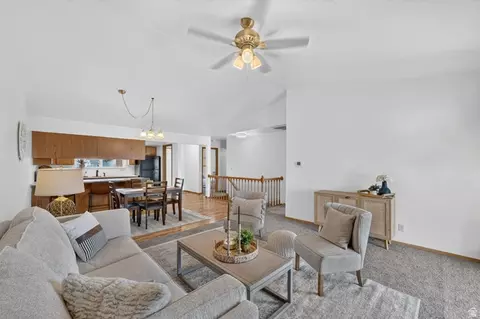 Living - 40 S 980 W, Orem, UT 84058 photo 2 of 4
