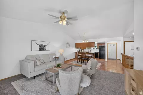 Living - 40 S 980 W, Orem, UT 84058 photo 3 of 4