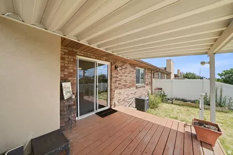 Exterior - 40 S 980 W, Orem, UT 84058 photo 3 of 4