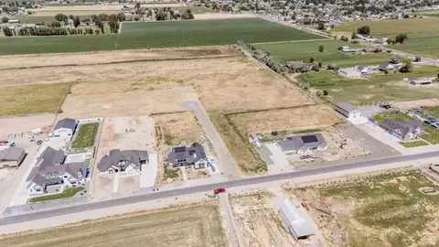 5752 W 2425 N #4, Hooper, UT 84315 photo 14