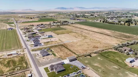 5752 W 2425 N #4, Hooper, UT 84315 photo 10