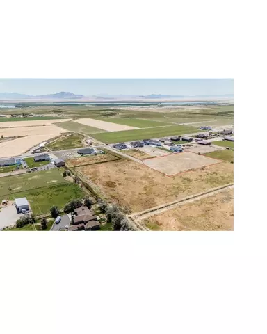5752 W 2425 N #4, Hooper, UT 84315 photo 15