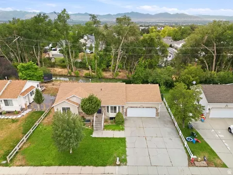 8416 S 300 E, Sandy, UT 84070 photo 26