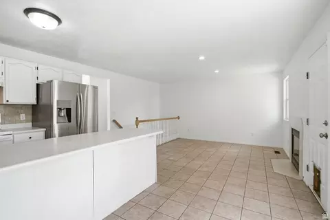 8416 S 300 E, Sandy, UT 84070 photo 10