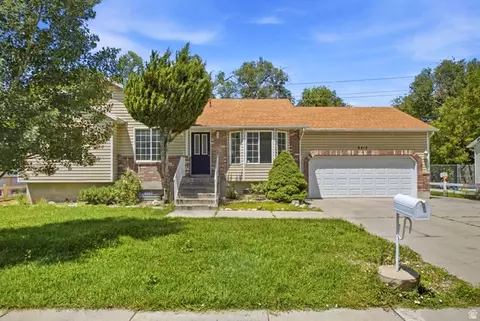 8416 S 300 E, Sandy, UT 84070 photo 3