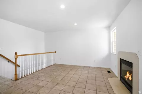 8416 S 300 E, Sandy, UT 84070 photo 7