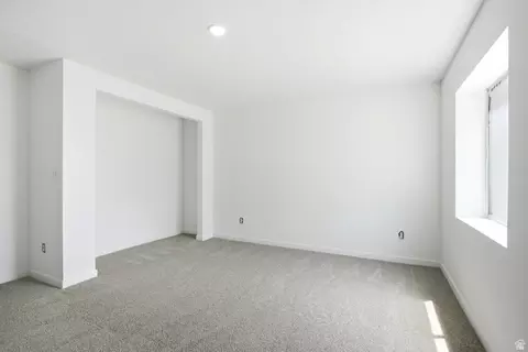 8416 S 300 E, Sandy, UT 84070 photo 18