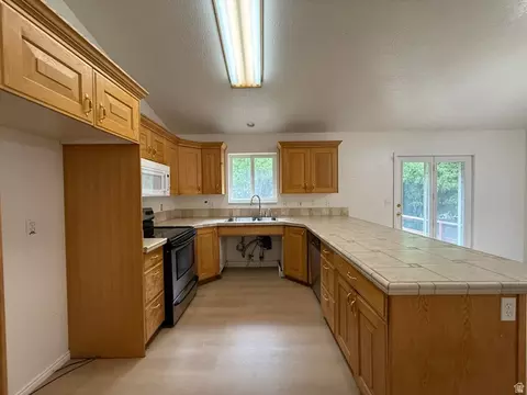 838 E Mountain Rd, Logan, UT 84321 photo 9