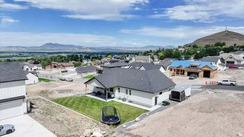 View/Area - 1138 E 200 N, Hyde Park, UT 84318 photo 2 of 2
