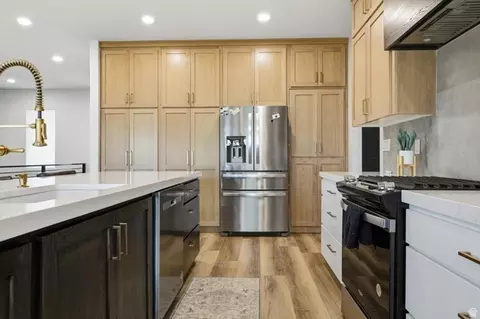 Kitchen - 1138 E 200 N, Hyde Park, UT 84318 photo 2 of 6