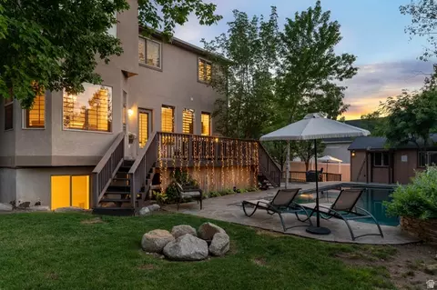 1675 E Prescott Dr, Sandy, UT 84092 photo 8