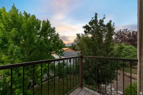 1675 E Prescott Dr, Sandy, UT 84092 photo 10