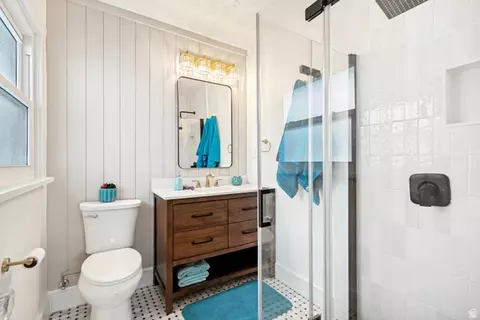 Bath - 4883 S Center St, Murray, UT 84107 photo 2 of 3
