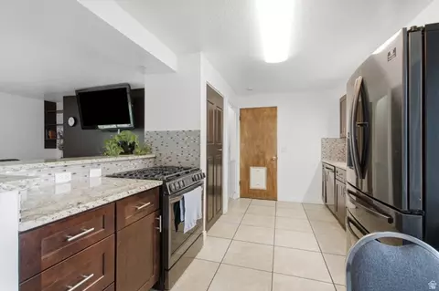 932 Symphony Cir, Ogden, UT 84404 photo 14