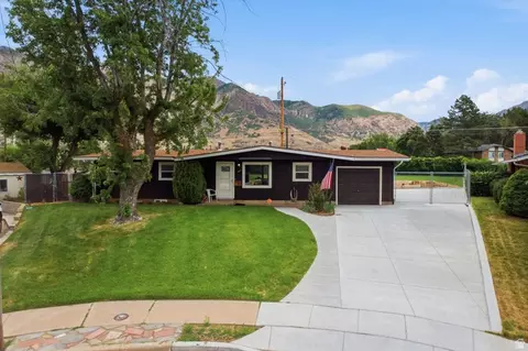932 Symphony Cir, Ogden, UT 84404 photo 3