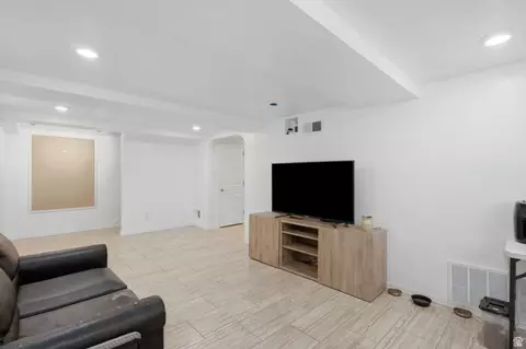 932 Symphony Cir, Ogden, UT 84404 photo 40