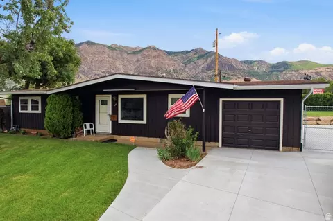 932 Symphony Cir, Ogden, UT 84404 photo 4