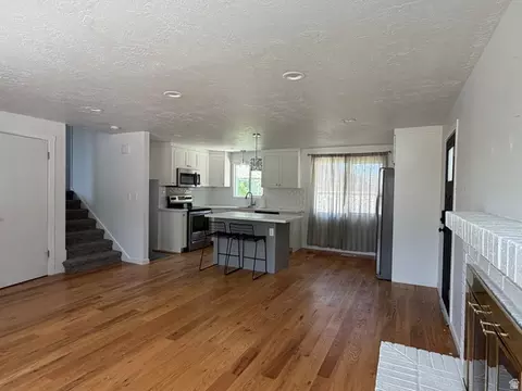 375 E 10560 S, Sandy, UT 84070 photo 4