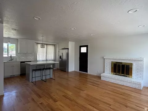 375 E 10560 S, Sandy, UT 84070 photo 3