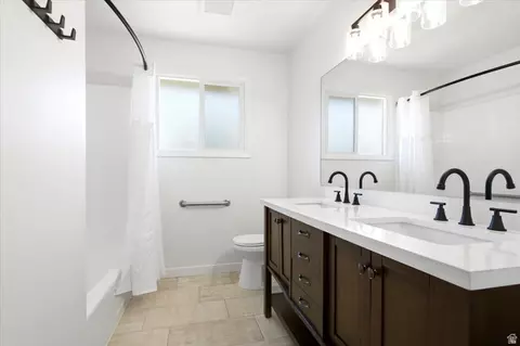 Bath - 1676 E 11245 S, Sandy, UT 84092 photo 3 of 3