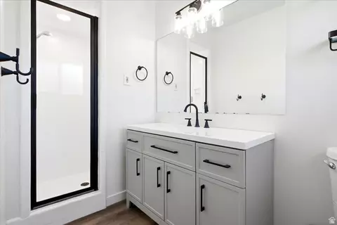 Bath - 1676 E 11245 S, Sandy, UT 84092 photo 1 of 3