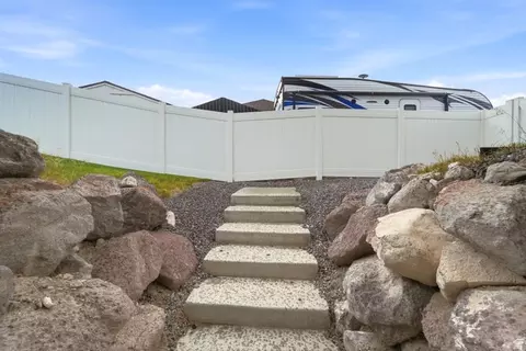2323 E Patriot Dr, Eagle Mountain, UT 84005 photo 31