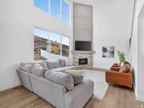 2323 E Patriot Dr, Eagle Mountain, UT 84005 photo 4