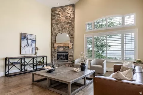 407 E Hidden Lake Dr, Bountiful, UT 84010 photo 6