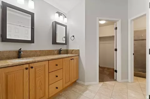 Bath - 1542 N 2575 E, Layton, UT 84040 photo 2 of 4