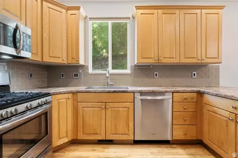 Kitchen - 1542 N 2575 E, Layton, UT 84040 photo 3 of 4