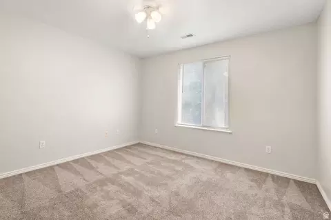 Bedroom - 1542 N 2575 E, Layton, UT 84040 photo 6 of 10