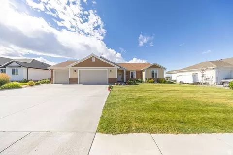 Exterior - 1204 E 250 S, Tremonton, UT 84337 photo 1 of 9
